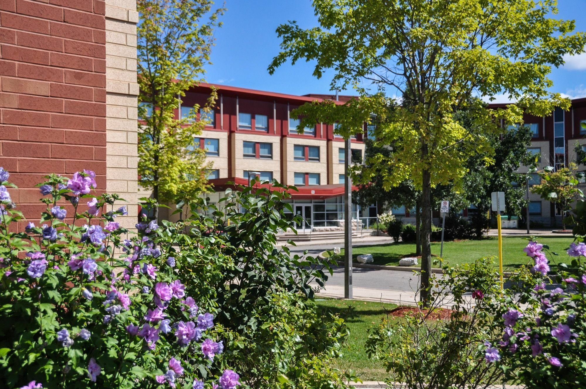 Residence & Conference Centre - Oakville Kültér fotó